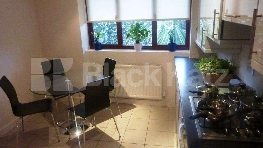 			New Instruction, 3 Bedroom, 1 bath, 1 reception Flat			 Barnsbury Grove, Islington